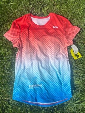 BOA Women's Running Warehouse Red White Blue Short Sleeve Tee Size Large NWT
